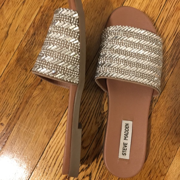 Steve Madden embellished slides, size 7 - Picture 2 of 3